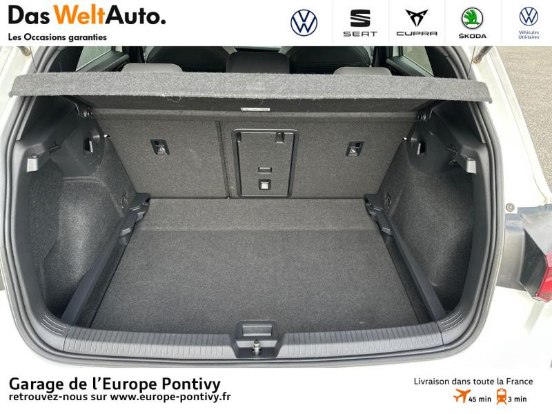 Photo 12 de l'offre de VOLKSWAGEN Golf 1.5 eTSI OPF 150ch  R-Line 1st DSG7 à 28990€ chez Garage de L'Europe - Volkswagen Pontivy