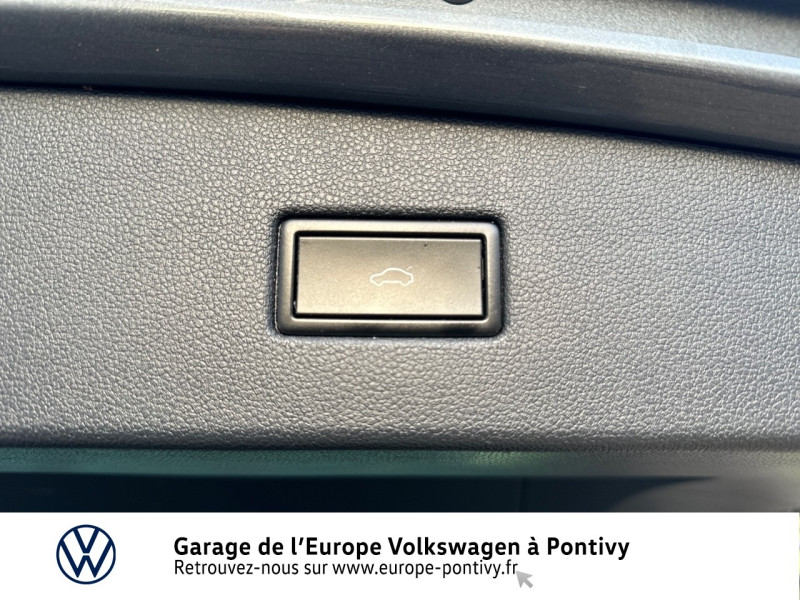 Photo 17 de l'offre de VOLKSWAGEN Tiguan 2.0 TDI 150ch Carat DSG7 Euro6d-T à 23990€ chez Garage de L'Europe - Volkswagen Pontivy