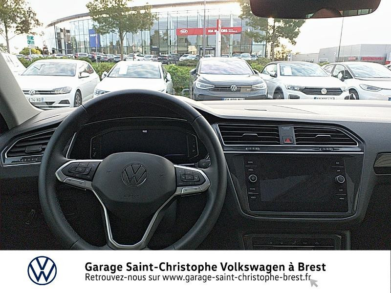Photo 6 de l'offre de VOLKSWAGEN Tiguan 2.0 TDI 150ch Elegance DSG7 à 39970€ chez Garage Saint Christophe - Volkswagen Brest