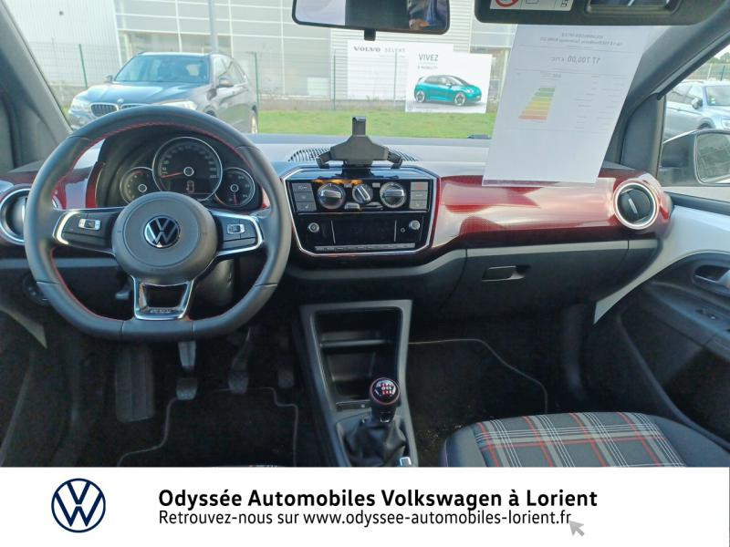 Photo 6 de l'offre de VOLKSWAGEN up! 1.0 115ch BlueMotion Technology GTI 5p à 17700€ chez Odyssée Automobiles - Volkswagen Lorient