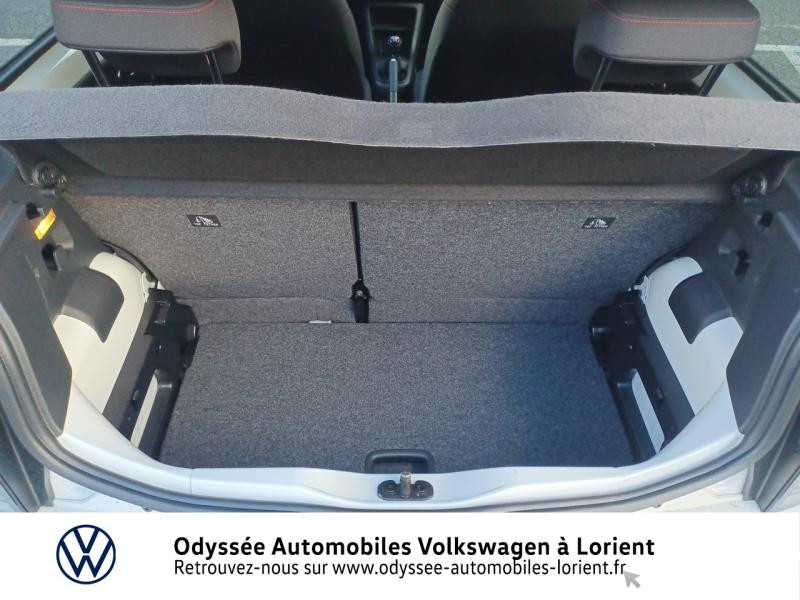 Photo 12 de l'offre de VOLKSWAGEN up! 1.0 115ch BlueMotion Technology GTI 5p à 17700€ chez Odyssée Automobiles - Volkswagen Lorient