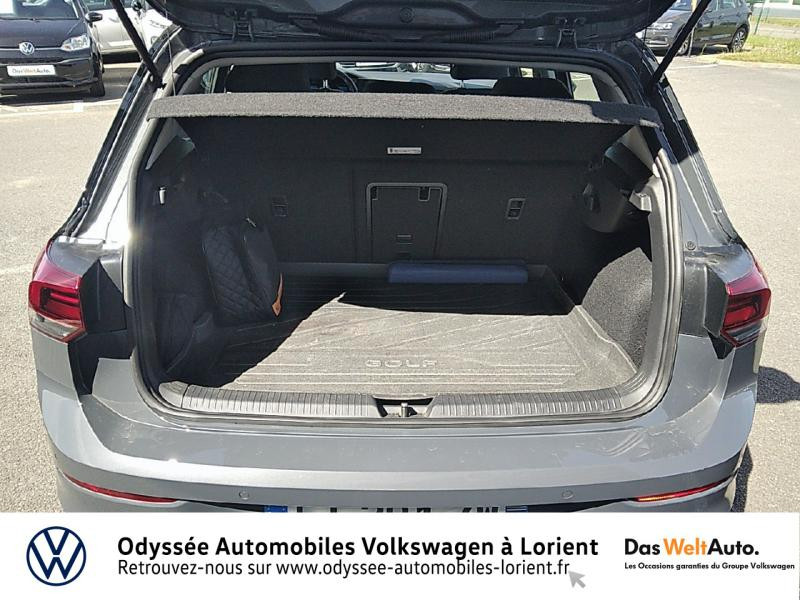 Photo 12 de l'offre de VOLKSWAGEN Golf 1.0 TSI OPF 110ch  Life 1st à 23990€ chez Odyssée Automobiles - Volkswagen Lorient