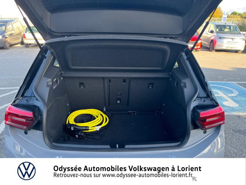 Photo 14 de l'offre de VOLKSWAGEN ID.3 58 kWh - 204ch 1st à 30990€ chez Odyssée Automobiles - Volkswagen Lorient