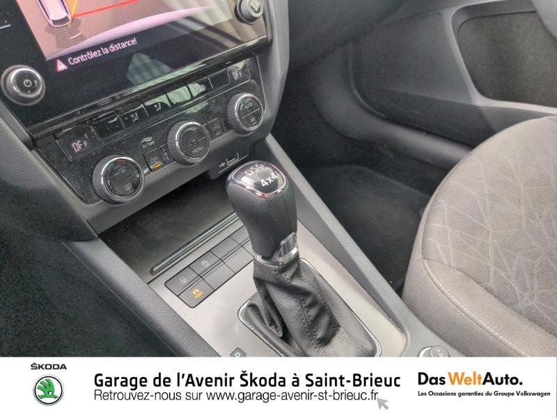 Photo 14 de l'offre de SKODA Octavia Break 2.0 TDI 150ch SCR FAP Clever 4x4 DSG7 à 17990€ chez Sélection Auto - Volkswagen Saint Brieuc