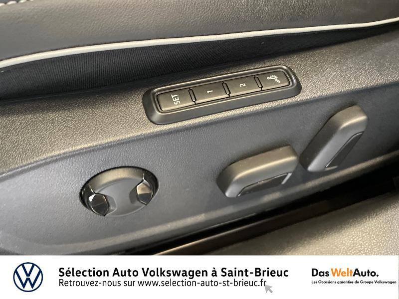 Photo 18 de l'offre de VOLKSWAGEN Arteon 2.0 TDI 150ch Elegance Exclusive DSG7 Euro6d-T à 33490€ chez Sélection Auto - Volkswagen Saint Brieuc