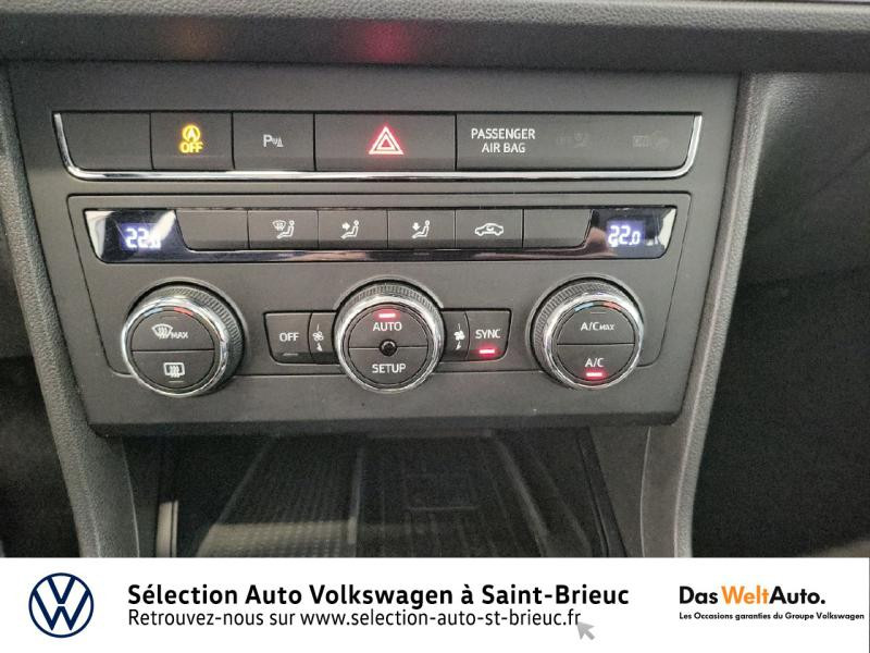 Photo 9 de l'offre de SEAT Leon 1.6 TDI 115ch FAP Style Business à 14990€ chez Sélection Auto - Volkswagen Saint Brieuc