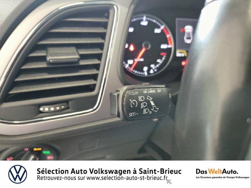 Photo 16 de l'offre de SEAT Leon 1.6 TDI 115ch FAP Style Business à 14990€ chez Sélection Auto - Volkswagen Saint Brieuc