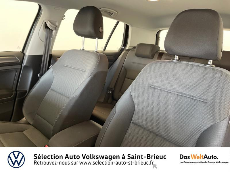 Photo 15 de l'offre de VOLKSWAGEN Golf 1.6 TDI 115ch BlueMotion Technology FAP Confortline Business DSG7 5p à 18490€ chez Sélection Auto - Volkswagen Saint Brieuc