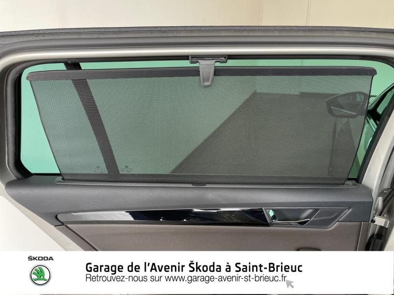 Photo 12 de l'offre de SKODA Superb Combi 2.0 TDI150 Greentec Laurin&Klement DSG à 23790€ chez Sélection Auto - Volkswagen Saint Brieuc