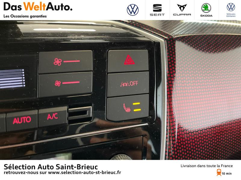 Photo 15 de l'offre de VOLKSWAGEN up! 1.0 115ch BlueMotion Technology GTI 5p à 18490€ chez Sélection Auto - Volkswagen Saint Brieuc