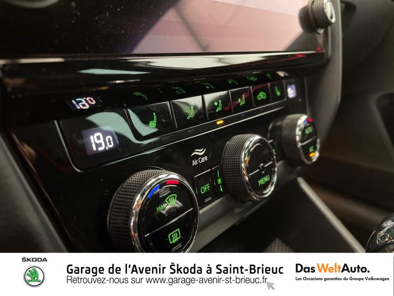 Photo 16 de l'offre de SKODA Octavia Combi 2.0 TDI 184ch SCR RS DSG7 Euro6d-T à 27490€ chez Sélection Auto - Volkswagen Saint Brieuc