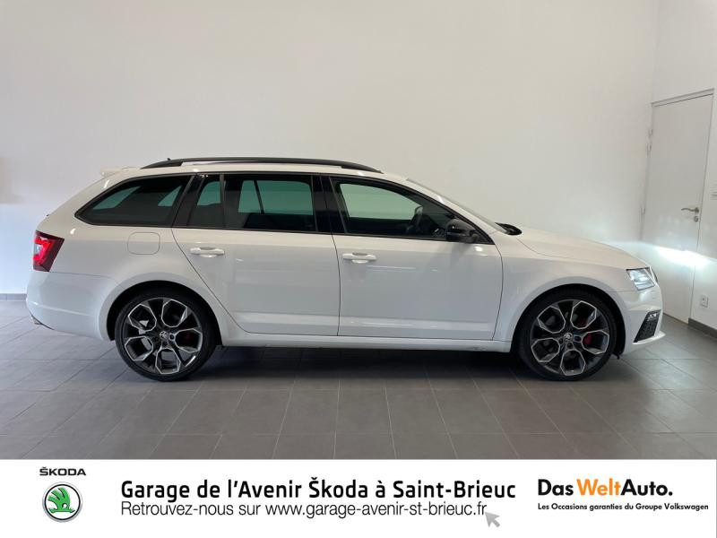 Photo 4 de l'offre de SKODA Octavia Combi 2.0 TDI 184ch SCR RS DSG7 Euro6d-T à 27490€ chez Sélection Auto - Volkswagen Saint Brieuc