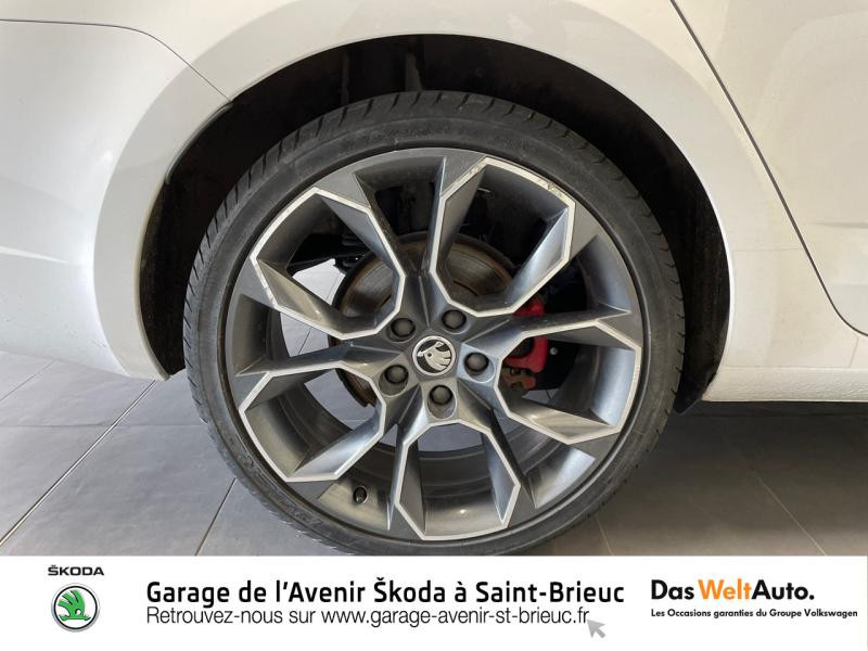 Photo 18 de l'offre de SKODA Octavia Combi 2.0 TDI 184ch SCR RS DSG7 Euro6d-T à 27490€ chez Sélection Auto - Volkswagen Saint Brieuc