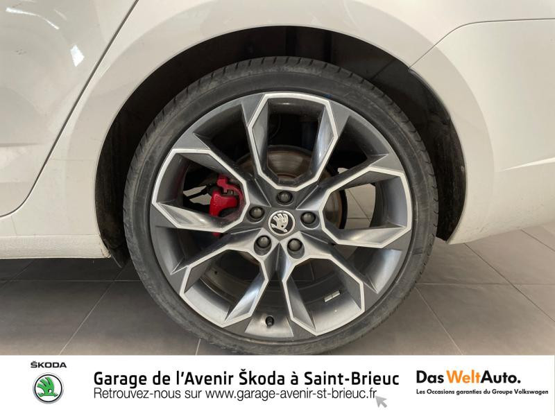 Photo 20 de l'offre de SKODA Octavia Combi 2.0 TDI 184ch SCR RS DSG7 Euro6d-T à 27490€ chez Sélection Auto - Volkswagen Saint Brieuc