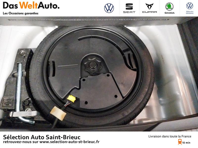 Photo 11 de l'offre de VOLKSWAGEN T-Roc 1.5 TSI EVO 150ch R-Line DSG7 S&S à 31490€ chez Sélection Auto - Volkswagen Saint Brieuc