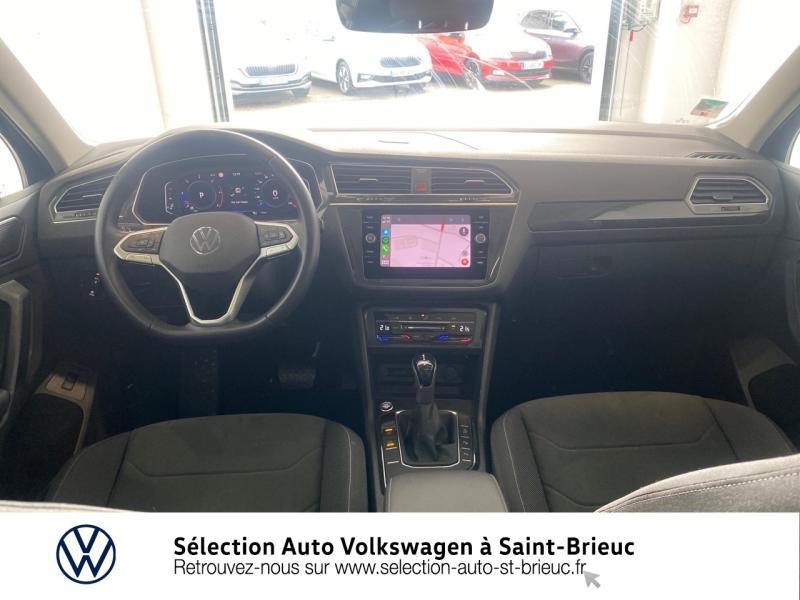 Photo 16 de l'offre de VOLKSWAGEN Tiguan 2.0 TDI 150ch Elegance DSG7 à 38990€ chez Sélection Auto - Volkswagen Saint Brieuc
