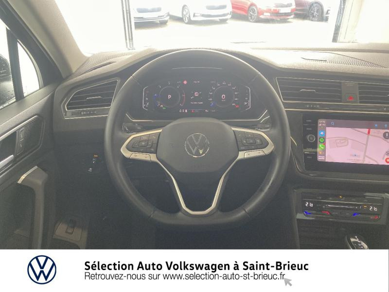 Photo 17 de l'offre de VOLKSWAGEN Tiguan 2.0 TDI 150ch Elegance DSG7 à 38990€ chez Sélection Auto - Volkswagen Saint Brieuc