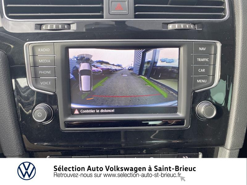 Photo 17 de l'offre de VOLKSWAGEN Golf 1.2 TSI 110ch BlueMotion Technology Allstar 5p à 16990€ chez Sélection Auto - Volkswagen Saint Brieuc
