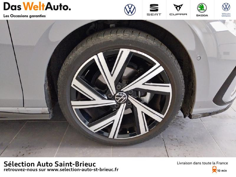 Photo 12 de l'offre de VOLKSWAGEN Golf 1.5 eTSI OPF 150ch R-Line DSG7 à 34990€ chez Sélection Auto - Volkswagen Saint Brieuc