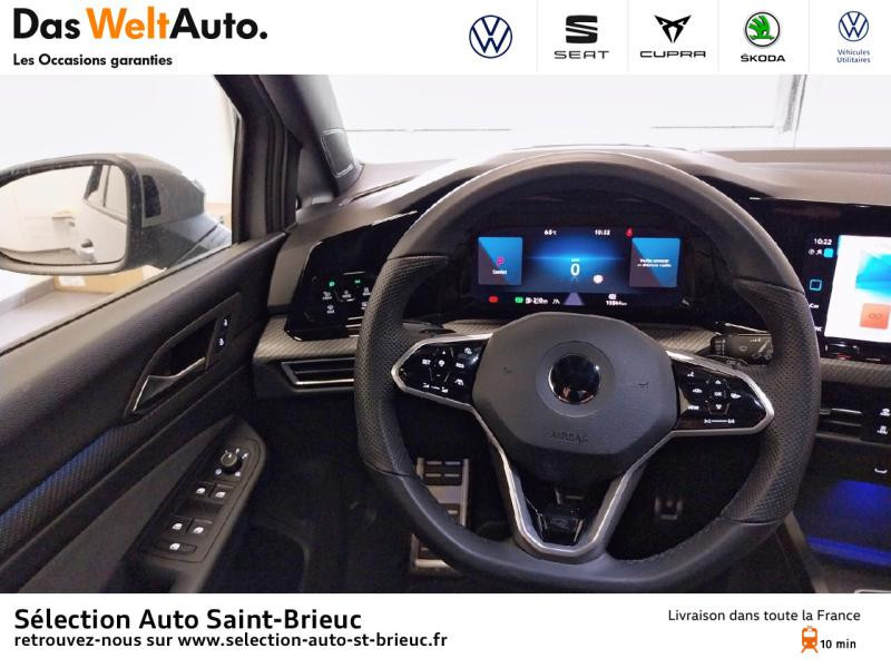 Photo 14 de l'offre de VOLKSWAGEN Golf 1.5 eTSI OPF 150ch R-Line DSG7 à 34990€ chez Sélection Auto - Volkswagen Saint Brieuc