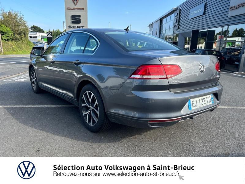 Photo 4 de l'offre de VOLKSWAGEN Passat 1.6 TDI 120ch BlueMotion Technology Connect DSG7 à 15990€ chez Sélection Auto - Volkswagen Saint Brieuc