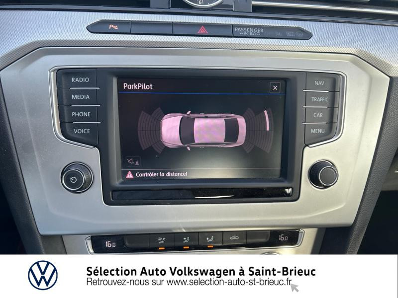Photo 16 de l'offre de VOLKSWAGEN Passat 1.6 TDI 120ch BlueMotion Technology Connect DSG7 à 15990€ chez Sélection Auto - Volkswagen Saint Brieuc