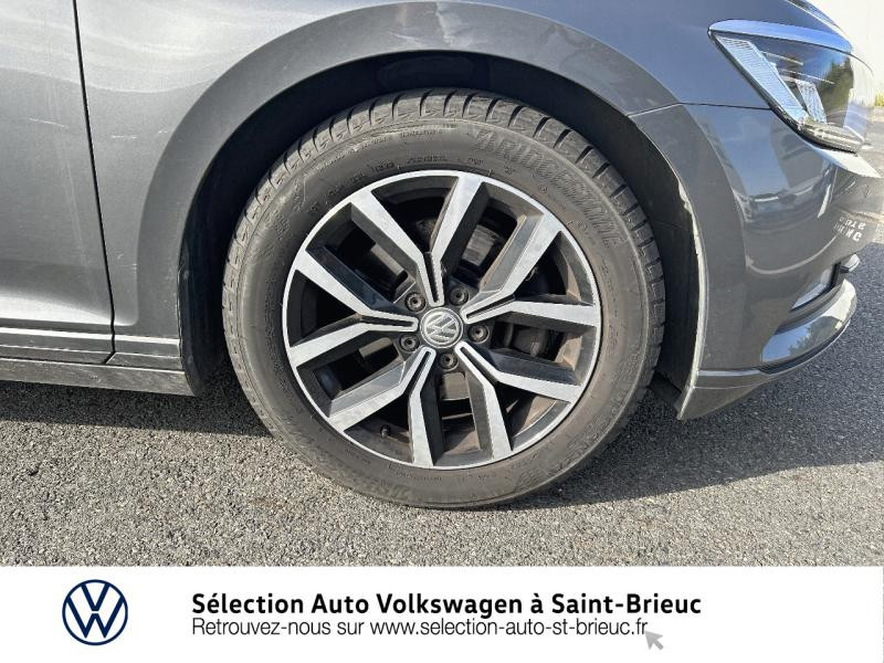 Photo 12 de l'offre de VOLKSWAGEN Passat 1.6 TDI 120ch BlueMotion Technology Connect DSG7 à 15990€ chez Sélection Auto - Volkswagen Saint Brieuc