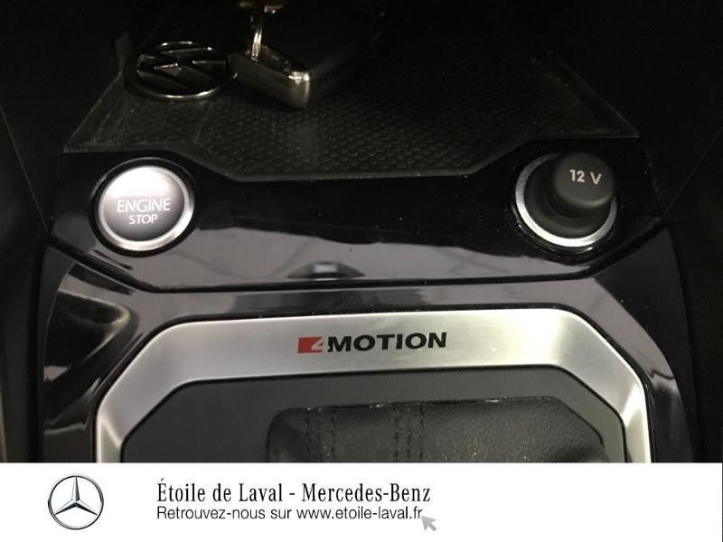 Photo 27 de l'offre de VOLKSWAGEN T-Roc 2.0 TDI 150ch Lounge Business 4Motion DSG7 Euro6d-T à 27890€ chez Etoile de Laval – Mercedes-Benz Laval