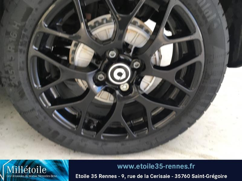 Photo 20 de l'offre de SMART Forfour Electrique 82ch prime à 27900€ chez Etoile 35 - Mercedes-Benz Rennes