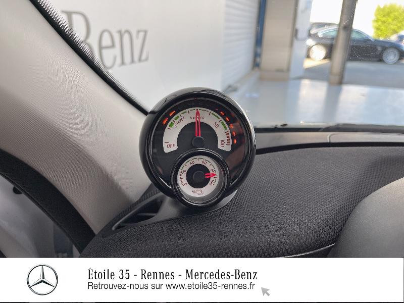 Photo 20 de l'offre de SMART Forfour Electrique 82ch Edition One à 27000€ chez Etoile 35 - Mercedes-Benz Rennes