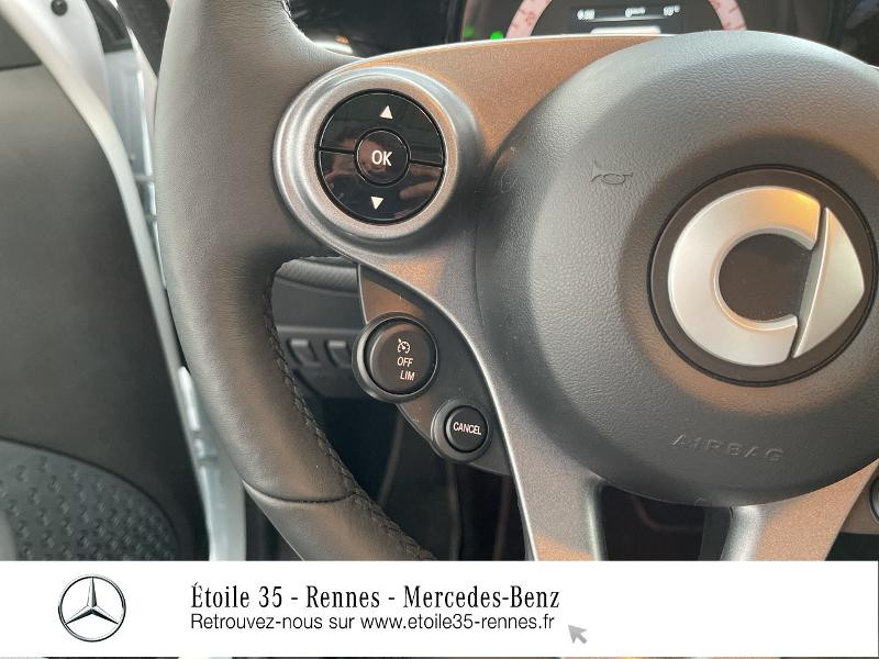 Photo 25 de l'offre de SMART Forfour Electrique 82ch Edition One à 27000€ chez Etoile 35 - Mercedes-Benz Rennes