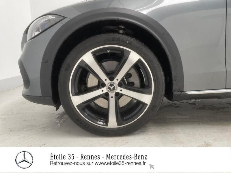 Photo 14 de l'offre de MERCEDES-BENZ Classe C All-Terrain 200 204ch 4Matic 9G-Tronic à 66900€ chez Etoile 35 - Mercedes-Benz Rennes
