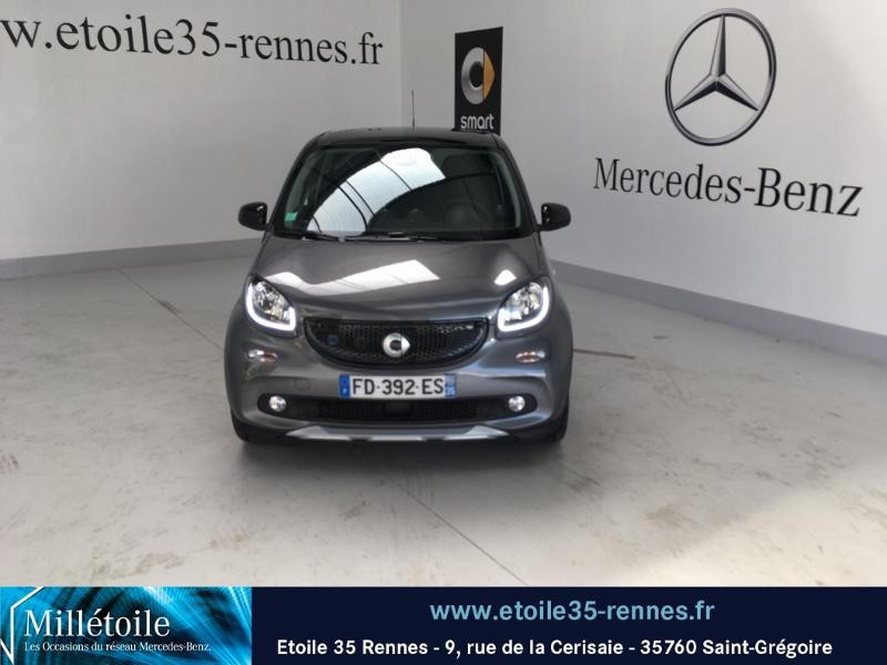 Photo 4 de l'offre de SMART Forfour Electrique 82ch prime à 27900€ chez Etoile 35 - Mercedes-Benz Rennes