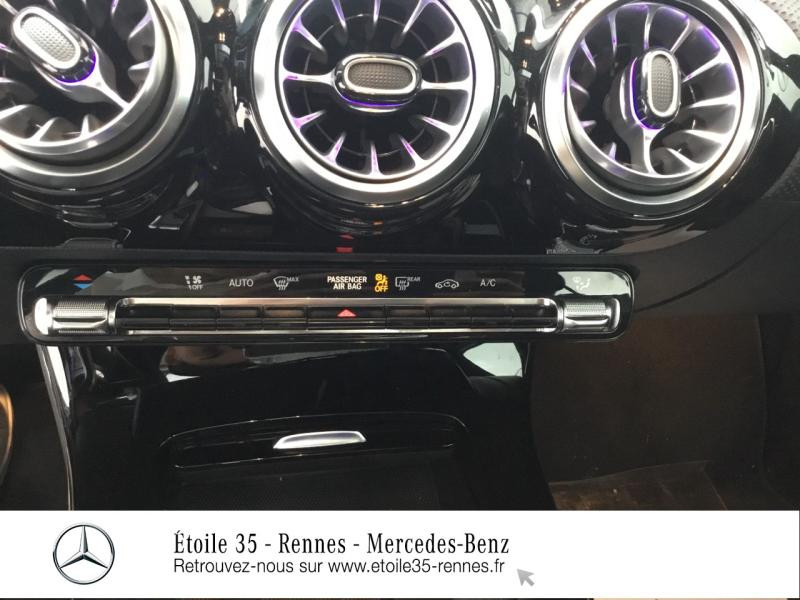Photo 22 de l'offre de MERCEDES-BENZ Classe A Berline 200 163ch AMG Line 7G-DCT 9cv à 40900€ chez Etoile 35 - Mercedes-Benz Rennes