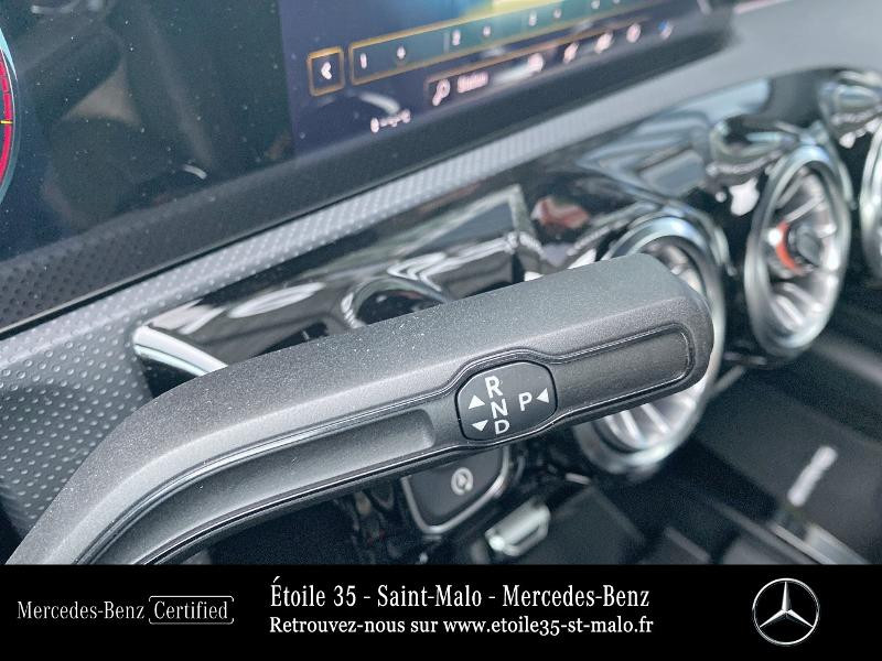 Photo 10 de l'offre de MERCEDES-BENZ Classe A 180d 116ch AMG Line 8G-DCT à 37390€ chez Etoile 35 - Mercedes-Benz St Malo