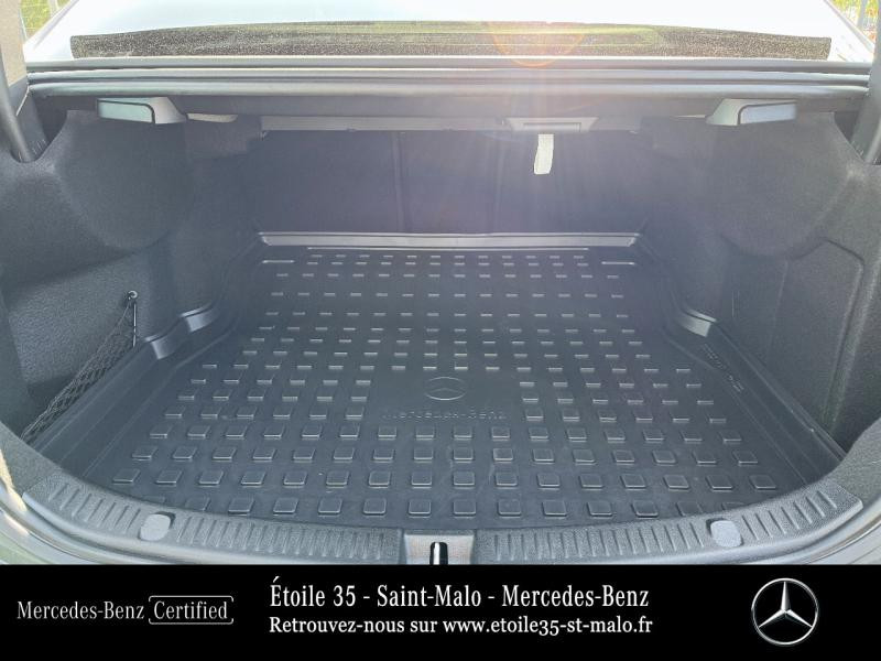 Photo 4 de l'offre de MERCEDES-BENZ Classe E 220 d 200+20ch AMG Line 9G-Tronic à 51890€ chez Etoile 35 - Mercedes-Benz St Malo