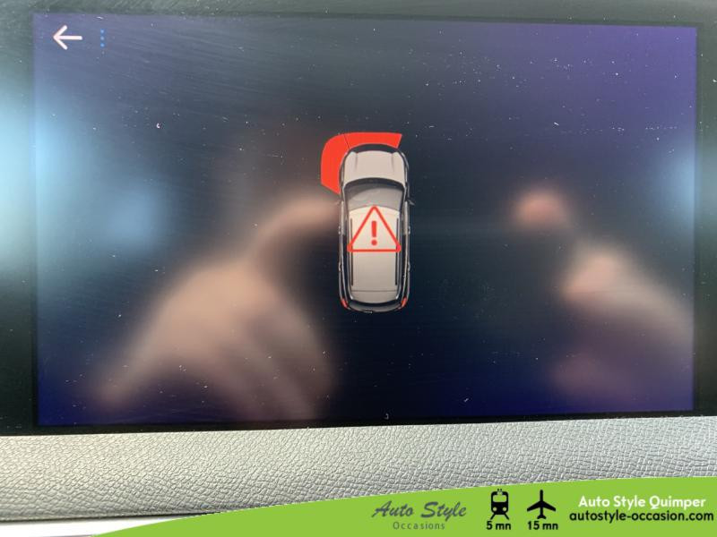 Photo 17 de l'offre de PEUGEOT 3008 1.2 PureTech 130ch Allure à 17490€ chez Auto Concept - Opel Quimper