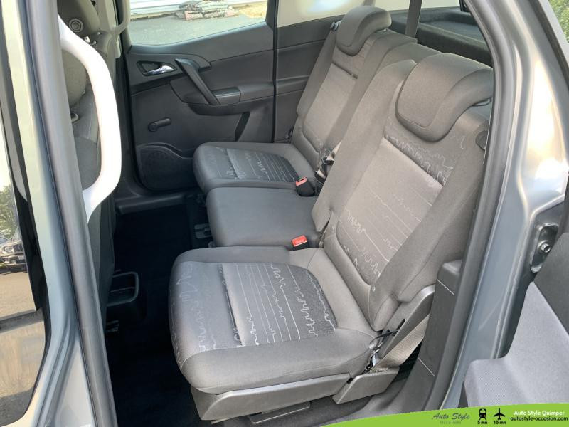Photo 15 de l'offre de OPEL Meriva 1.4 Twinport 100ch Edition à 11990€ chez Auto Concept - Opel Quimper