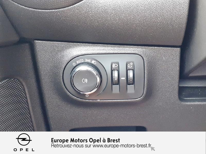 Photo 11 de l'offre de OPEL Adam 1.4 Twinport 87ch White Edition Start/Stop à 11990€ chez Europe Motors - Opel Brest