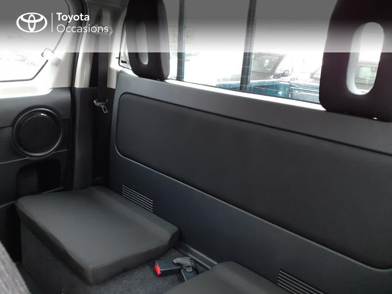Photo 12 de l'offre de TOYOTA Hilux 2.4 D-4D X-Tra Cabine LeCap 4WD MC20 à 30222€ chez Altis - Toyota Lorient
