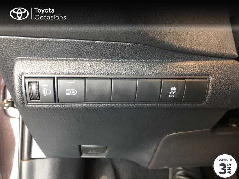 Photo 19 de l'offre de TOYOTA Corolla Touring Spt 122h Design MY21 à 26990€ chez Altis - Toyota Lorient
