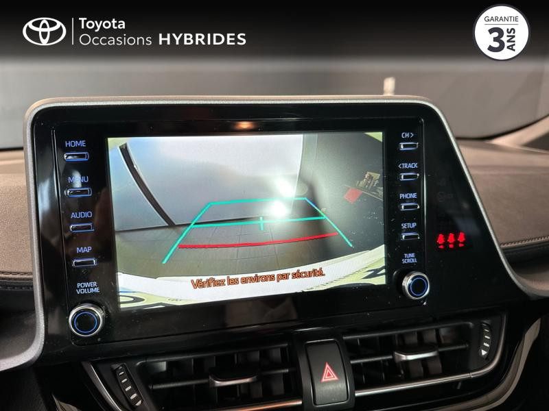 Photo 14 de l'offre de TOYOTA C-HR 122h Dynamic Business 2WD E-CVT + Programme Beyond Zero Academy MY20 à 24490€ chez Altis - Toyota Lorient