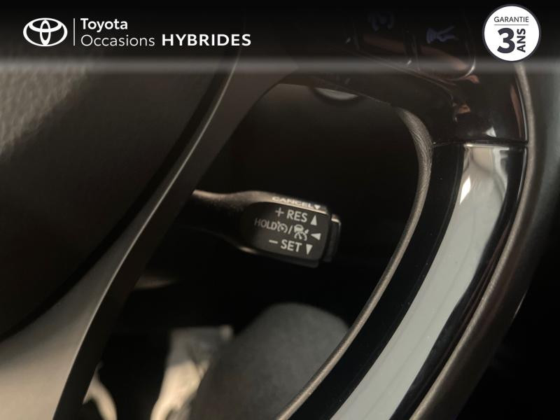 Photo 14 de l'offre de TOYOTA C-HR 122h Dynamic 2WD E-CVT à 20490€ chez Altis - Toyota Lorient