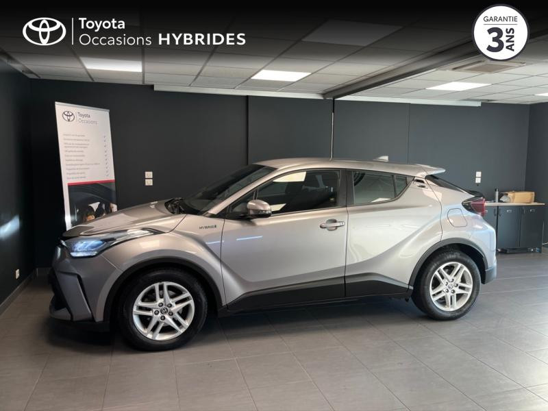 Photo 3 de l'offre de TOYOTA C-HR 122h Dynamic Business 2WD E-CVT MC19 à 21490€ chez Altis - Toyota Lorient