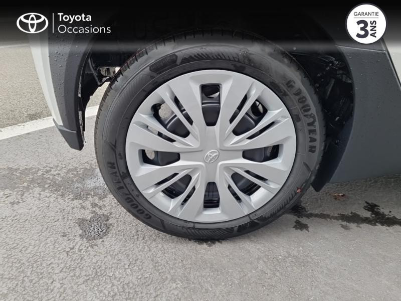 Photo 16 de l'offre de TOYOTA Aygo X 1.0 VVT-i 72ch Dynamic S-CVT à 18190€ chez Altis - Toyota Lorient