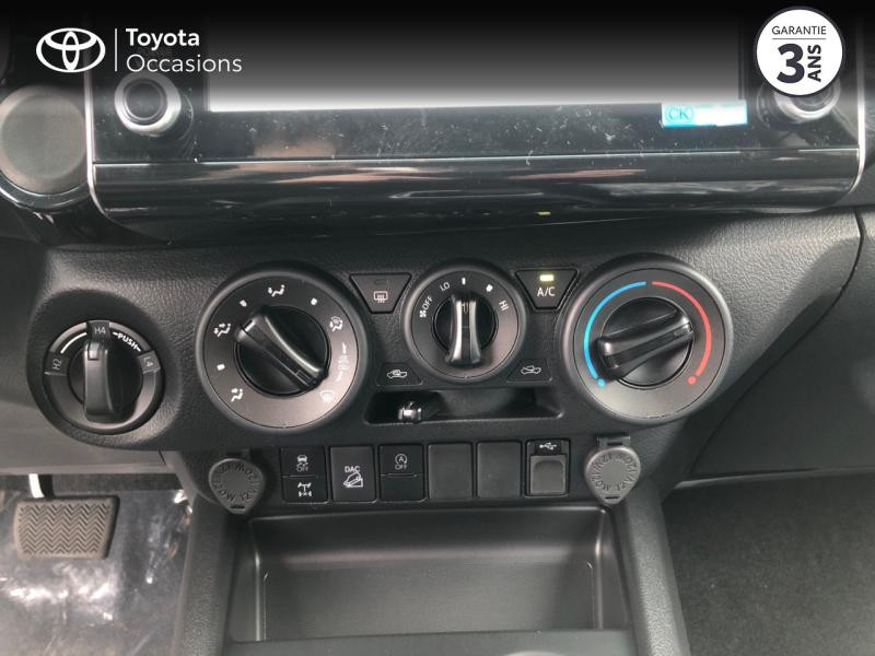 Photo 22 de l'offre de TOYOTA Hilux 2.4 D-4D X-Tra Cabine Légende 4WD BVA RC21 à 37590€ chez Altis - Toyota Lorient