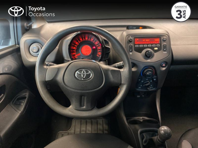 Photo 19 de l'offre de TOYOTA Aygo 1.0 VVT-i 72ch x-black 5p à 10990€ chez Altis - Toyota Lorient