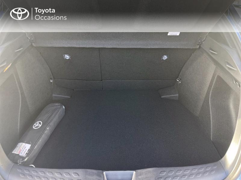 Photo 10 de l'offre de TOYOTA C-HR 122h Edition 2WD E-CVT MY20 à 31350€ chez Altis - Toyota Vannes