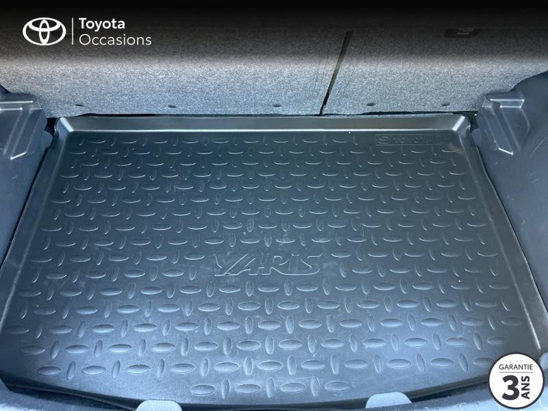 Photo 10 de l'offre de TOYOTA Yaris 70 VVT-i Design 5p RC18 à 13490€ chez Altis - Toyota Vannes