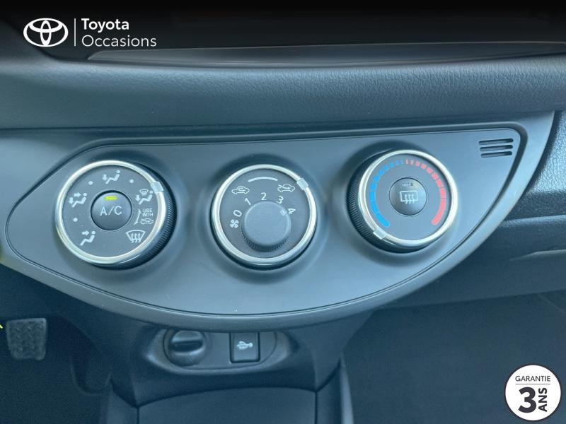 Photo 22 de l'offre de TOYOTA Yaris 70 VVT-i Design 5p RC18 à 13490€ chez Altis - Toyota Vannes